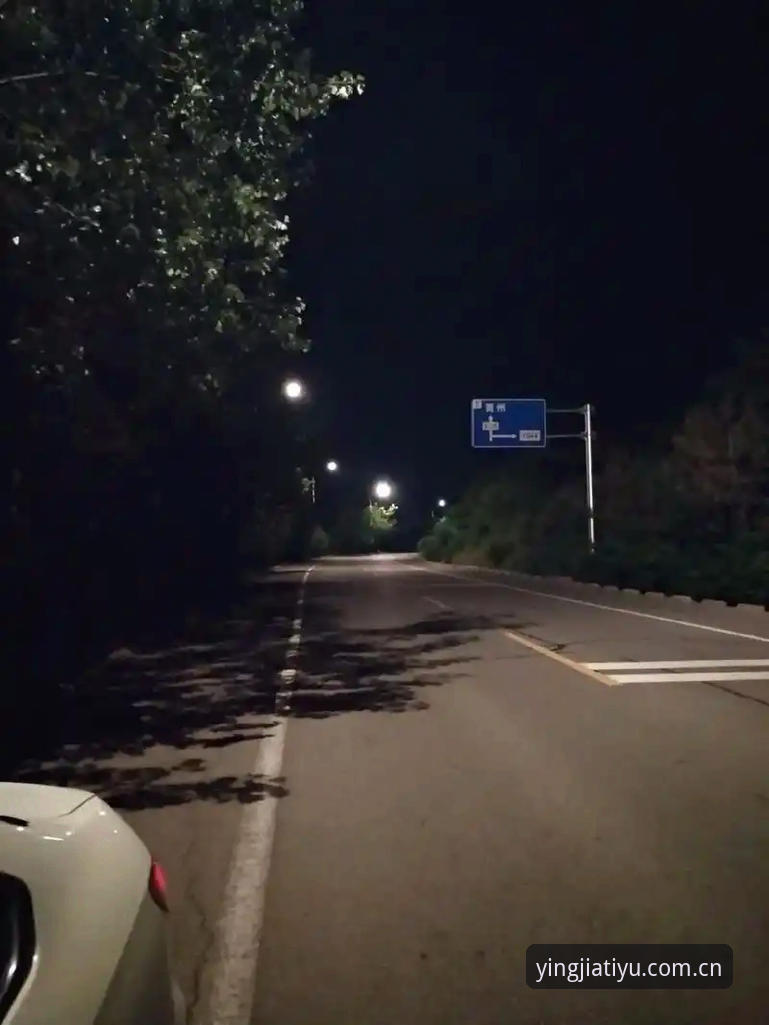 周日晚上十一点，手机屏幕亮了。周婷发来一条语音：“你上次说的那个看英超数据的地方，网页版到底怎么下？我折腾半小时了。”她不是新手，电脑手机都玩得转，卡住的点很明确——官网入口太多，分不清哪个是真正的CN官方版。这问题不解决，后面所有体验都是空谈。